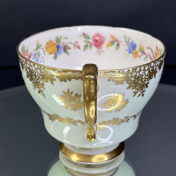 Vtg. Paragon Tea Cup & Saucer Fine Bone China Scalloped Edge Floral Pattern UK - Picture 10 of 13